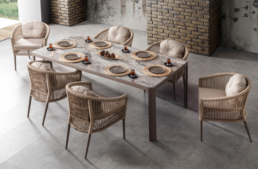 Mitra Dining Set